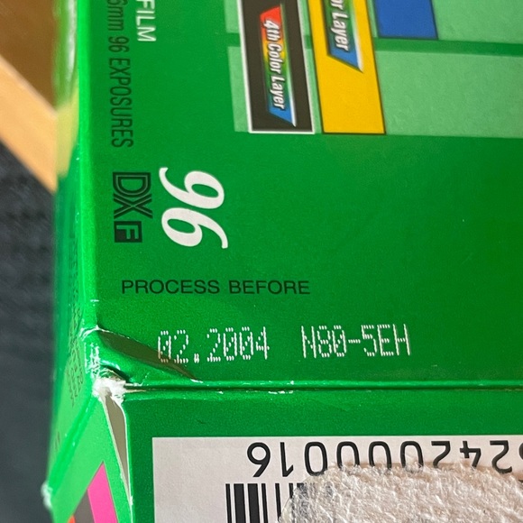 2 Rolls Fuji 35mm 200ASA 24EXP Film - Picture 3 of 3